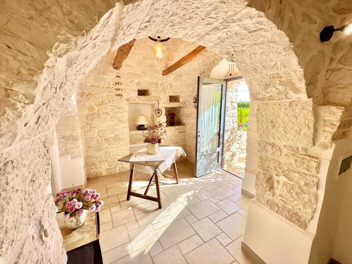 Вилла Trullo Il Carrubo Альберобелло Экстерьер фото