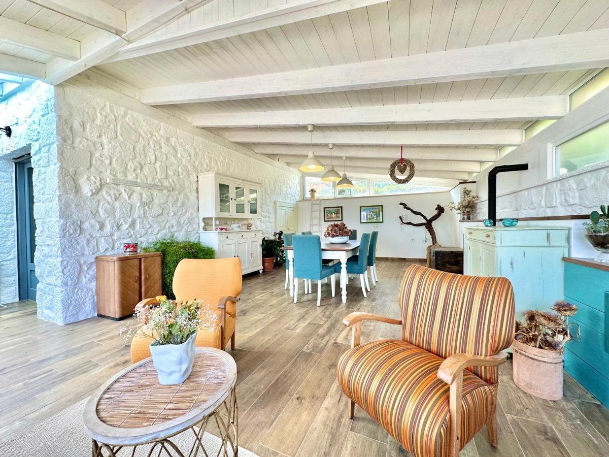 Вилла Trullo Il Carrubo Альберобелло Экстерьер фото