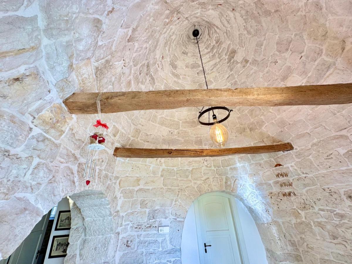 Вилла Trullo Il Carrubo Альберобелло Экстерьер фото
